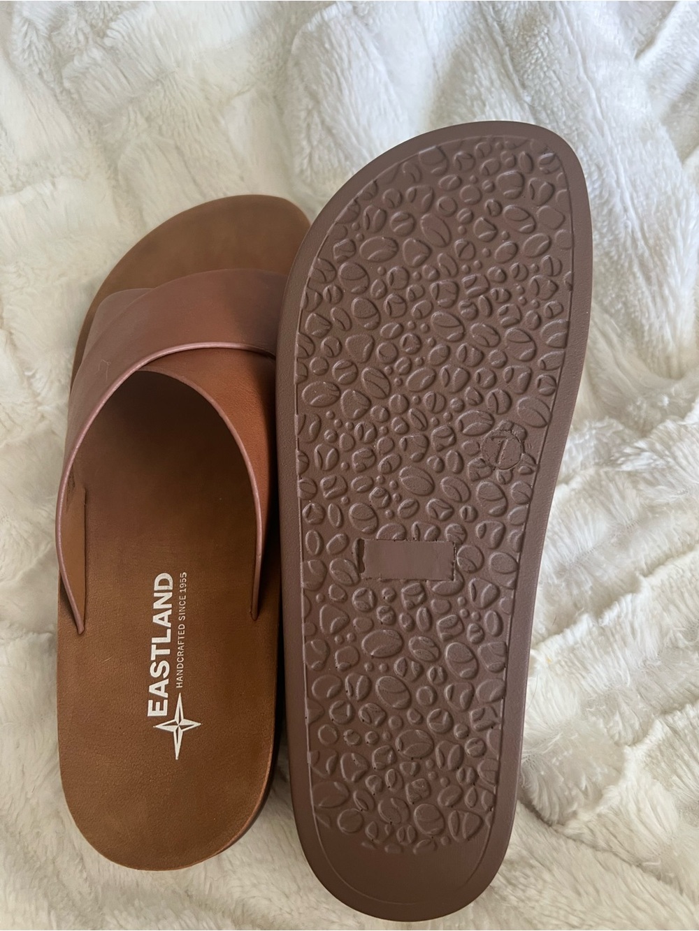 Eastland Women’s Tan Leather Slide Sandals - Picture 2 of 3